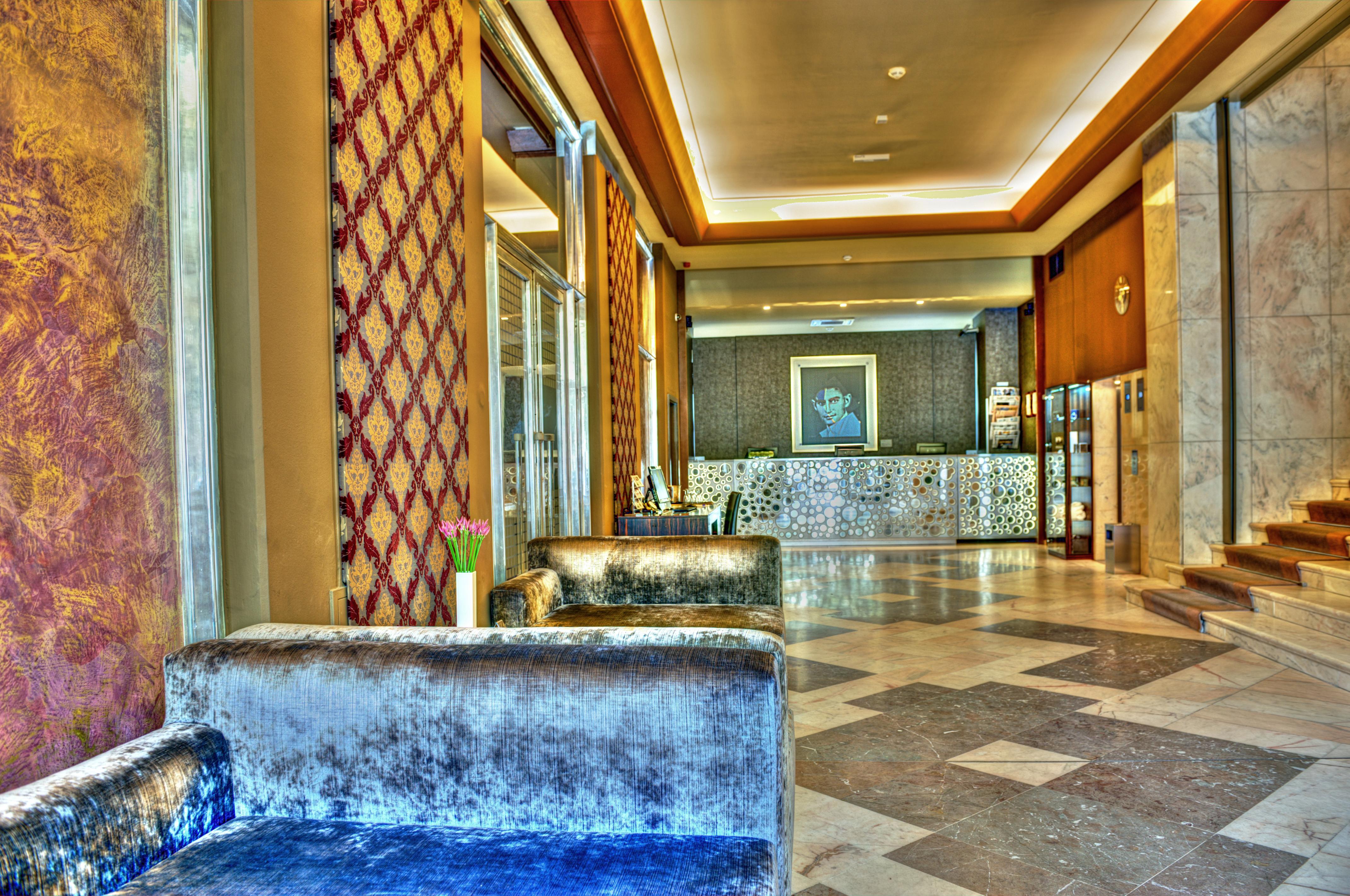 Jalta Boutique Hotel Praga Exterior foto Lobby
